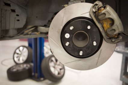 Auto Brakes Disc Drum and Pads Replace Repair Miami Beach